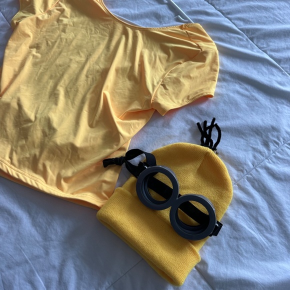 minion costume -edikted large top, hat, accessories - Picture 1 of 12